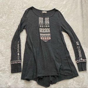 Altar’d state sweater tunic